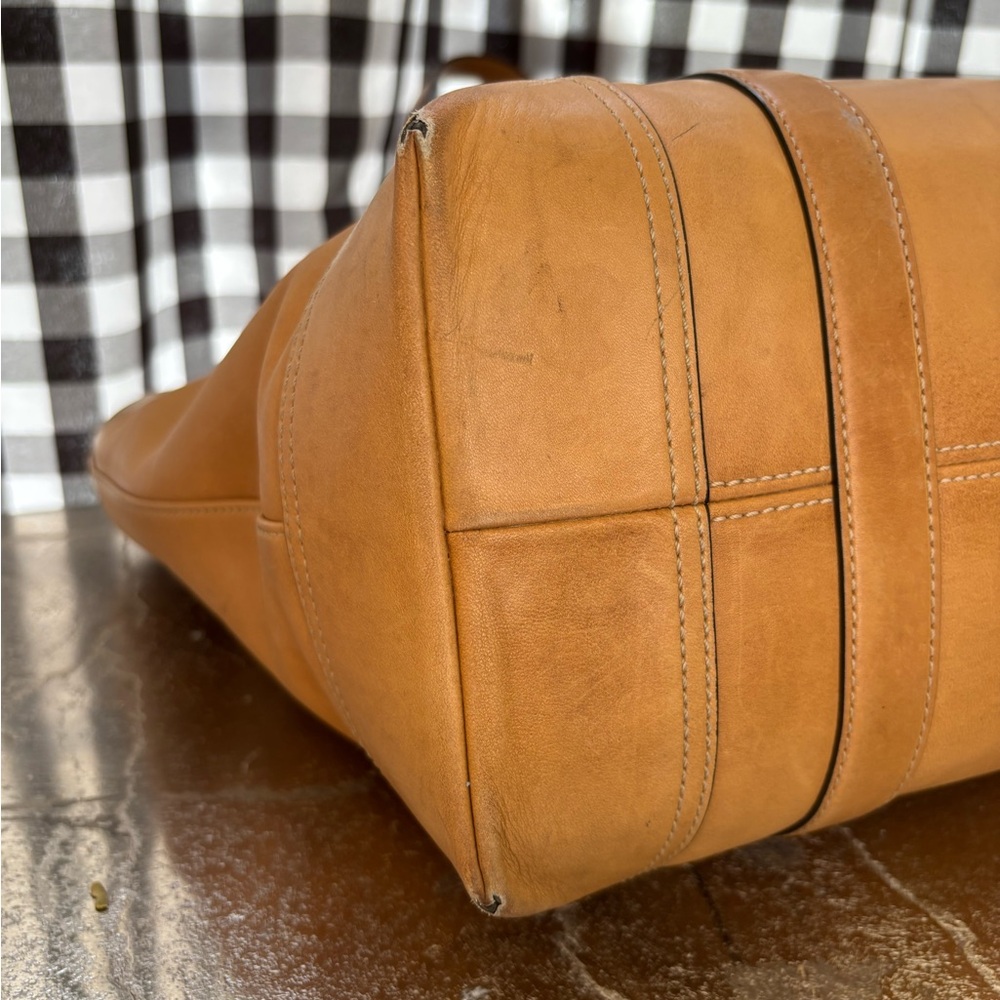 Coach Hampton Leather Carryall Tote in British Tan 2005 - Picture 6 of 9